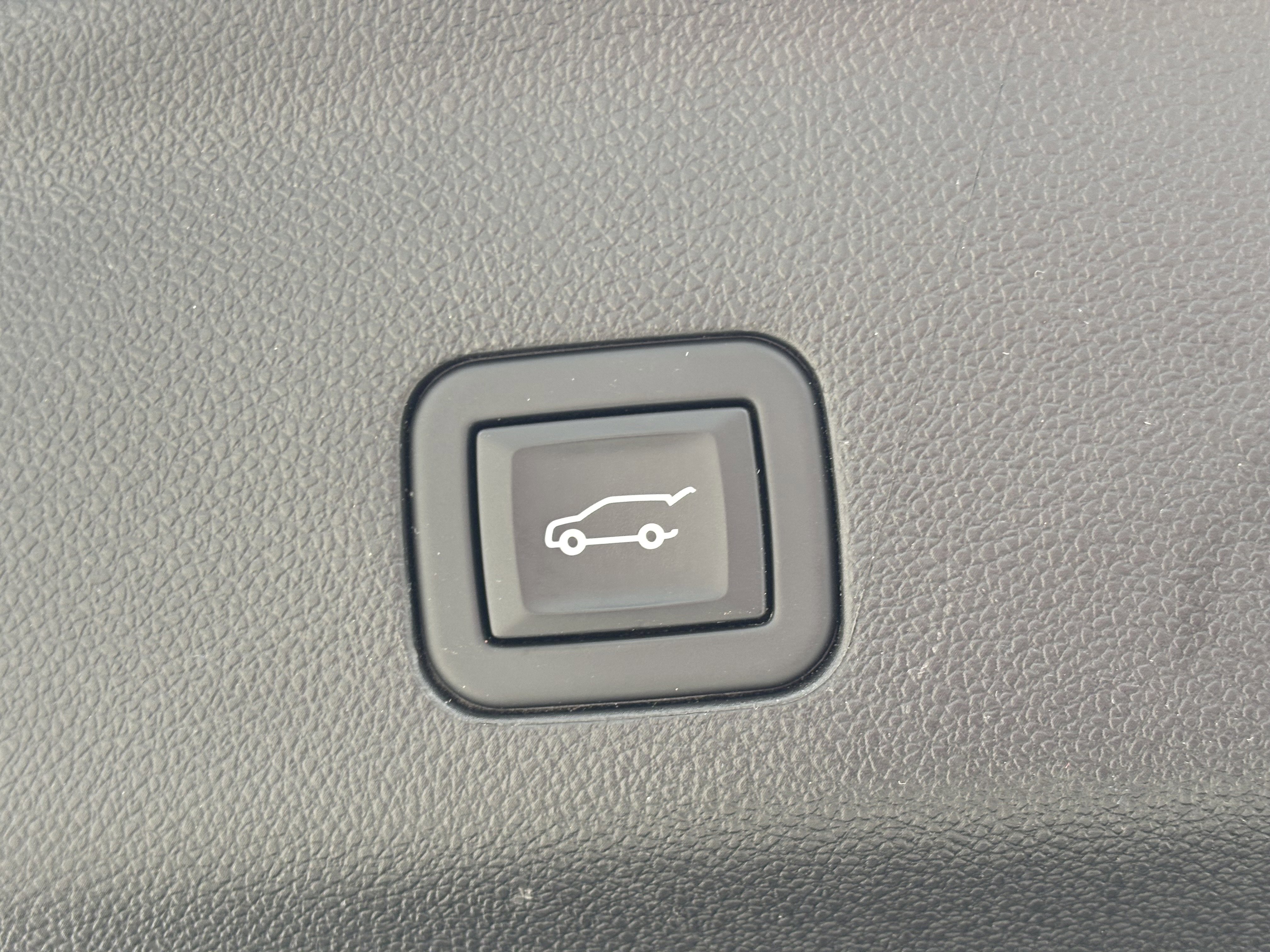 Used 2023 Cadillac Escalade Sport image 11