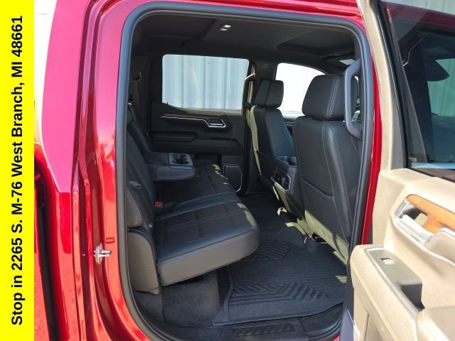 Used 2023 Chevrolet Silverado 1500 High Country w/ Technology Package AWD/4WD image 43