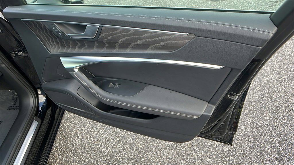 Used 2024 Audi A6 Premium Plus image 17