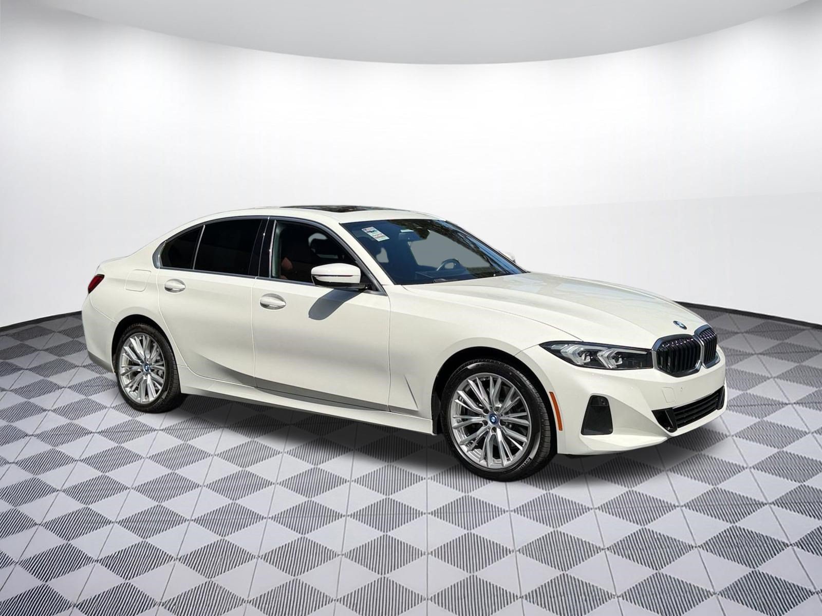 Used 2024 BMW 330e w/ Premium Package RWD image 7