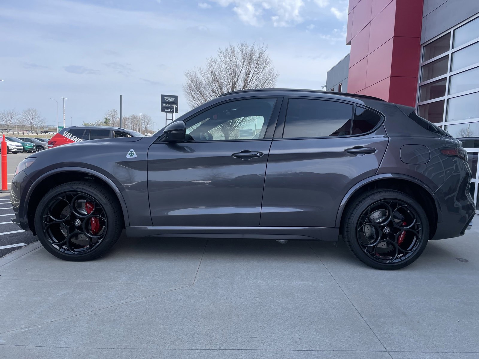 New 2024 Alfa Romeo Stelvio Quadrifoglio image 6