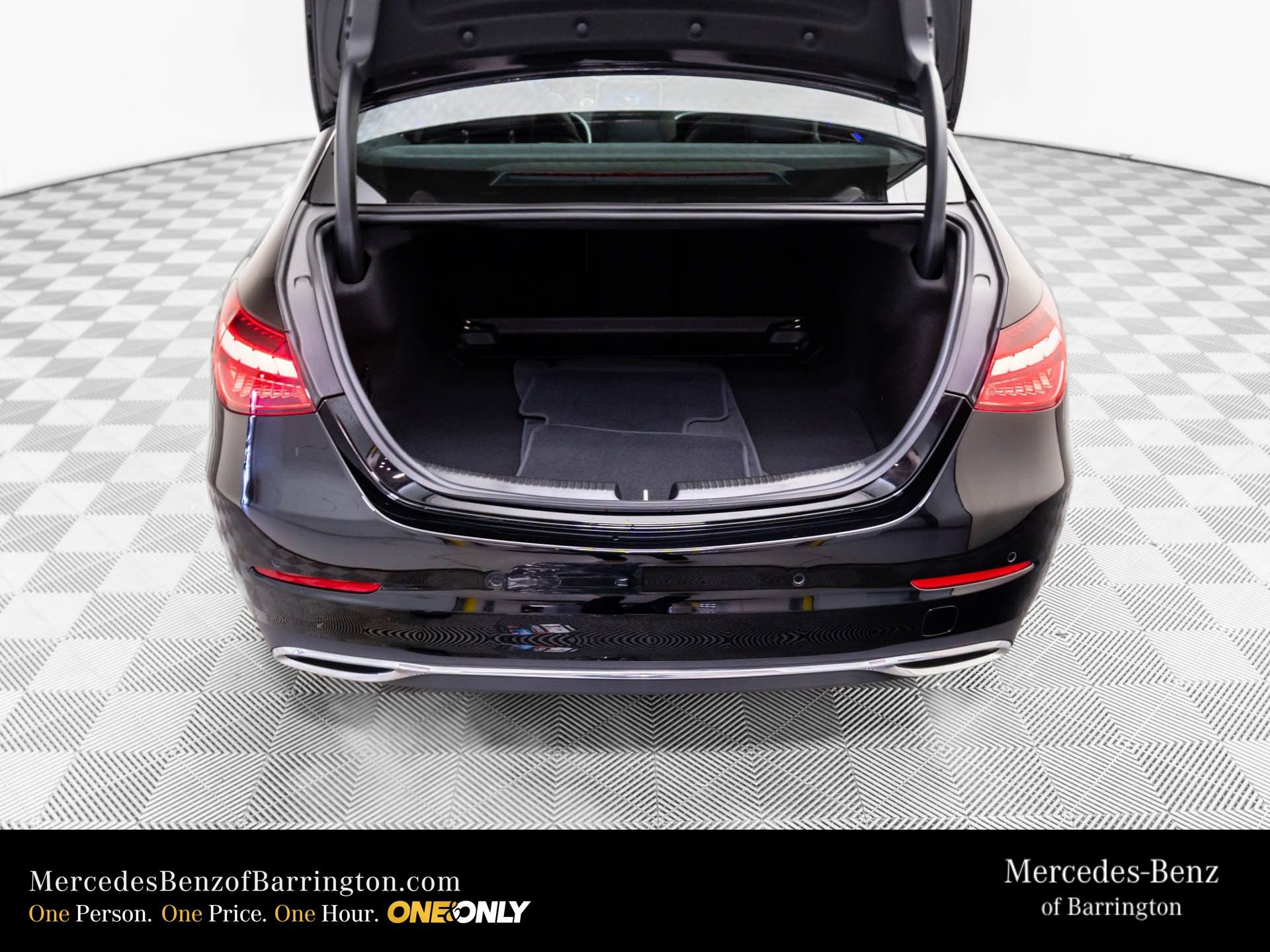 New 2026 Mercedes-Benz C 300 4MATIC Sedan image 34