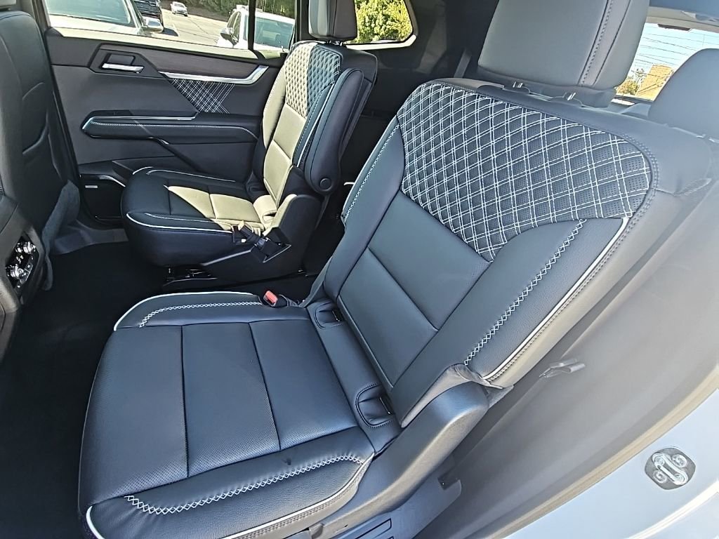 New 2026 GMC Acadia Denali w/ Super Cruise Package FWD image 14