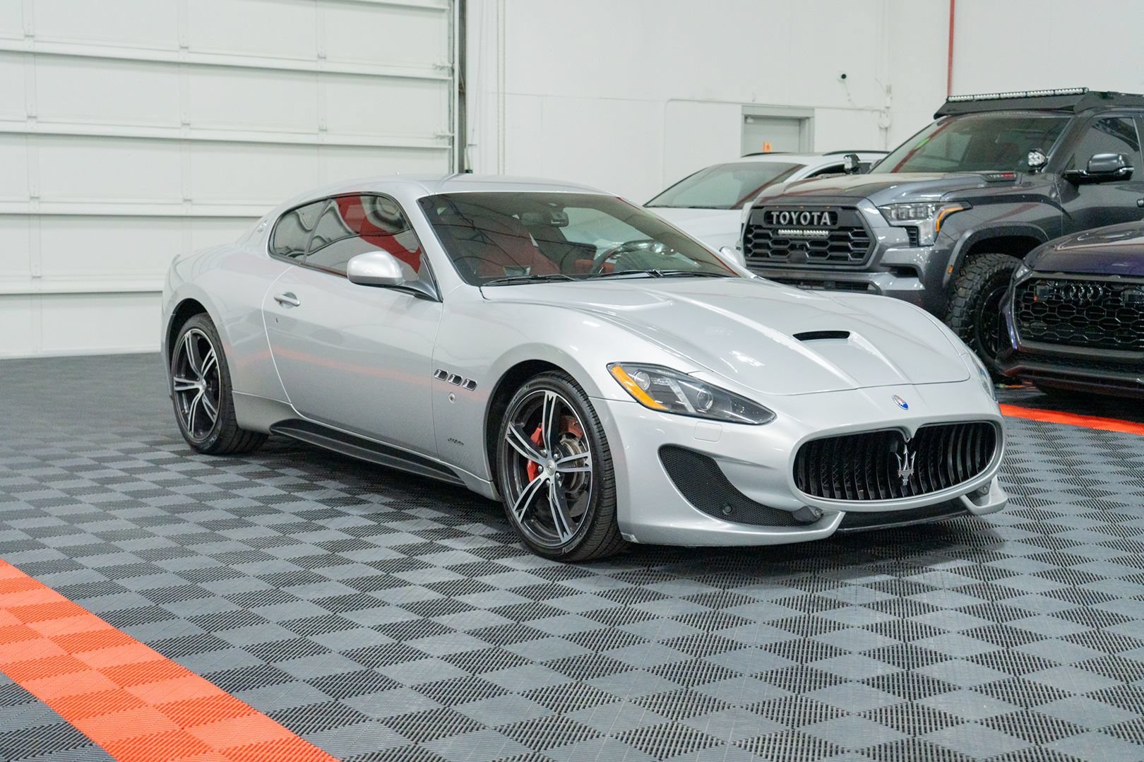 Used 2017 Maserati GranTurismo Sport RWD image 9