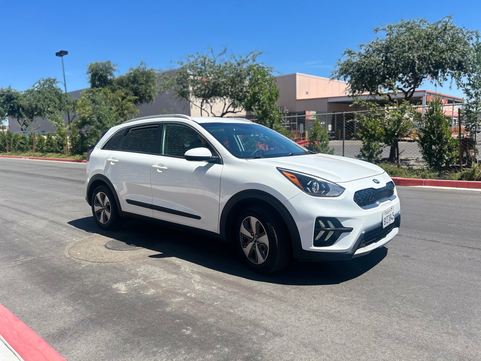 Used 2021 Kia Niro LX FWD image 8