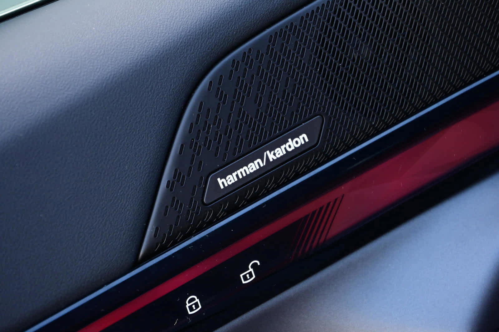 Used 2025 BMW i5 eDrive40i w/ Premium Package image 20