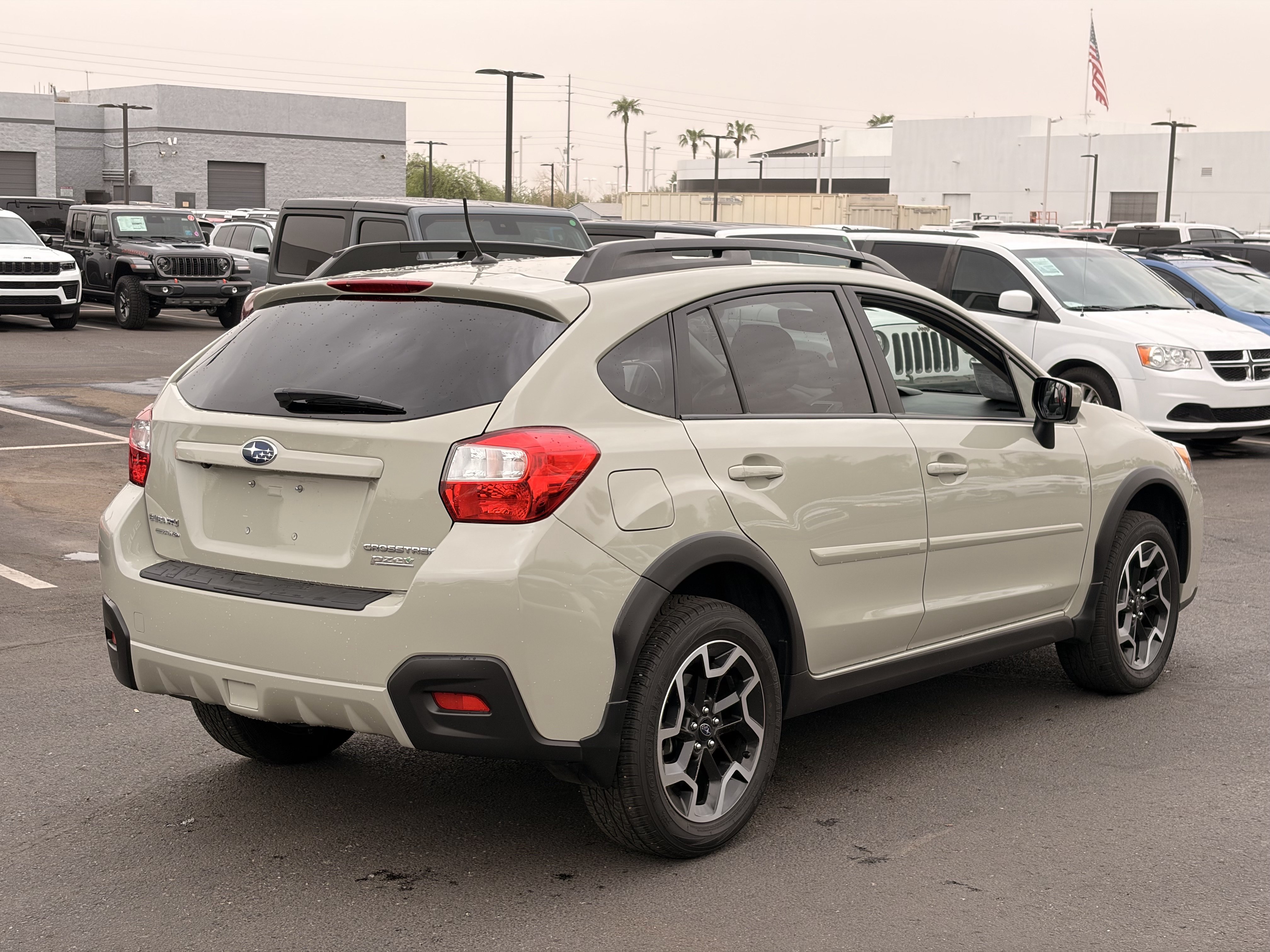 Used 2017 Subaru Crosstrek 2.0i Premium w/ Popular Package #2 AWD/4WD image 5