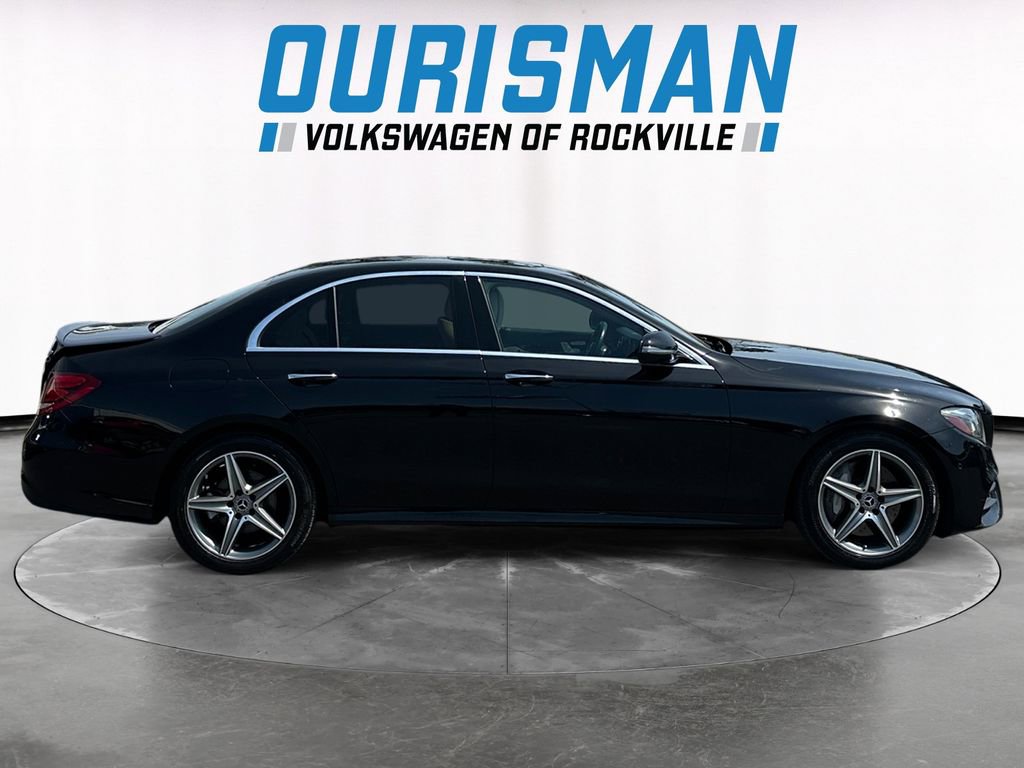 Used 2017 Mercedes-Benz E 300 4MATIC image 7