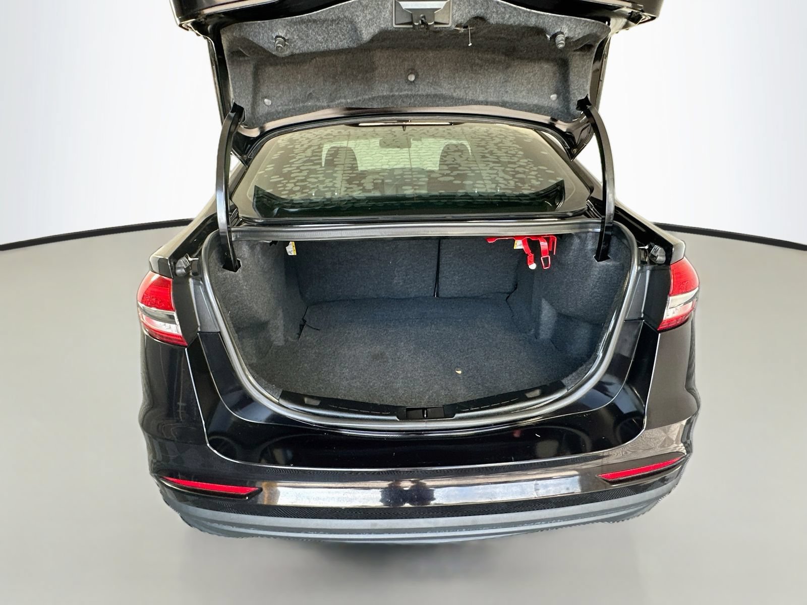 Used 2020 Ford Fusion S FWD image 24