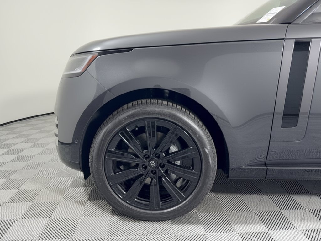 New 2027 Land Rover Range Rover Long Wheelbase SE AWD/4WD image 13