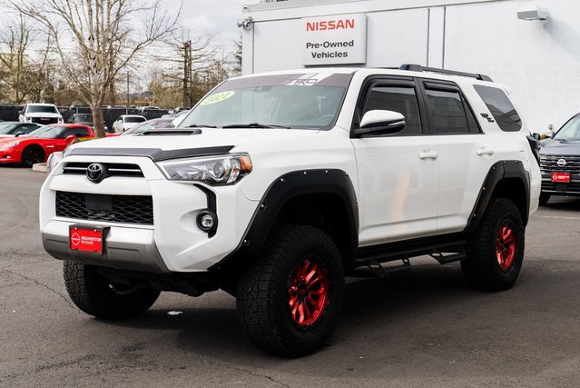 Used 2021 Toyota 4Runner TRD Off-Road Premium image 3