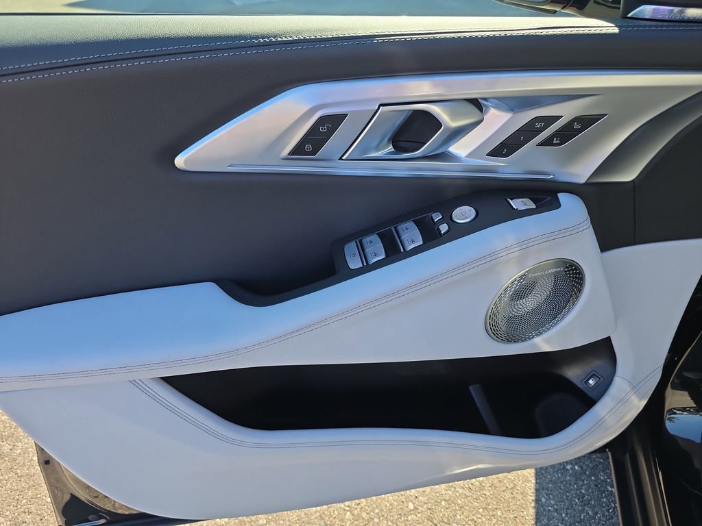 New 2026 BMW XM Label Red image 11