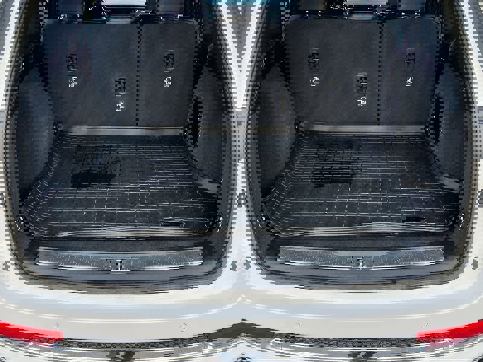 Used 2022 Jeep Grand Cherokee Overland image 34