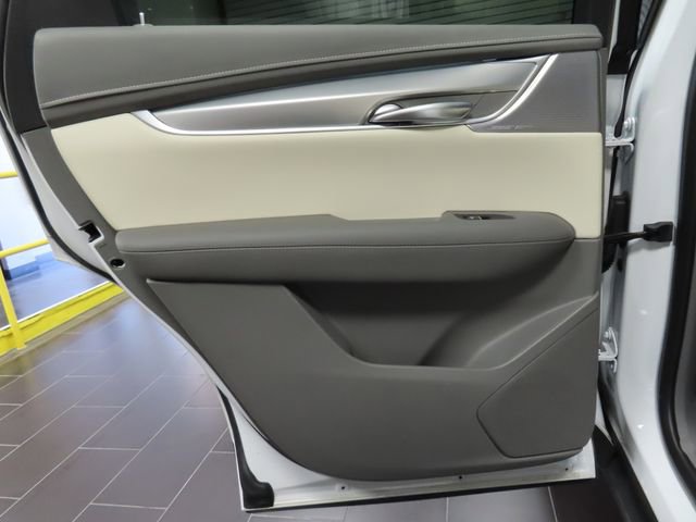 Certified 2023 Cadillac XT5 Premium Luxury w/ Technology Package FWD image 11