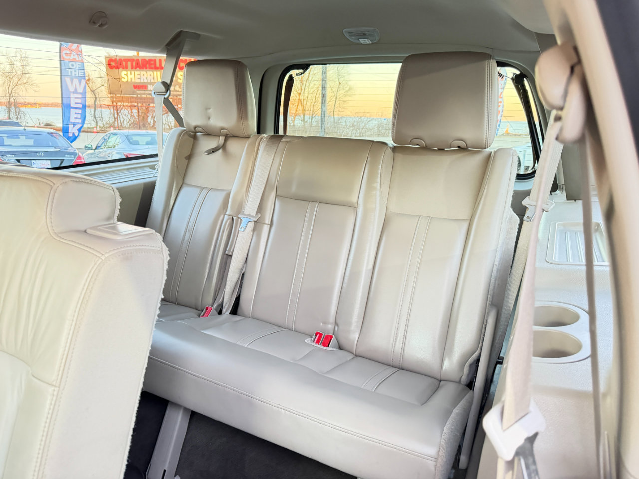 Used 2015 Lincoln Navigator L 4WD image 35