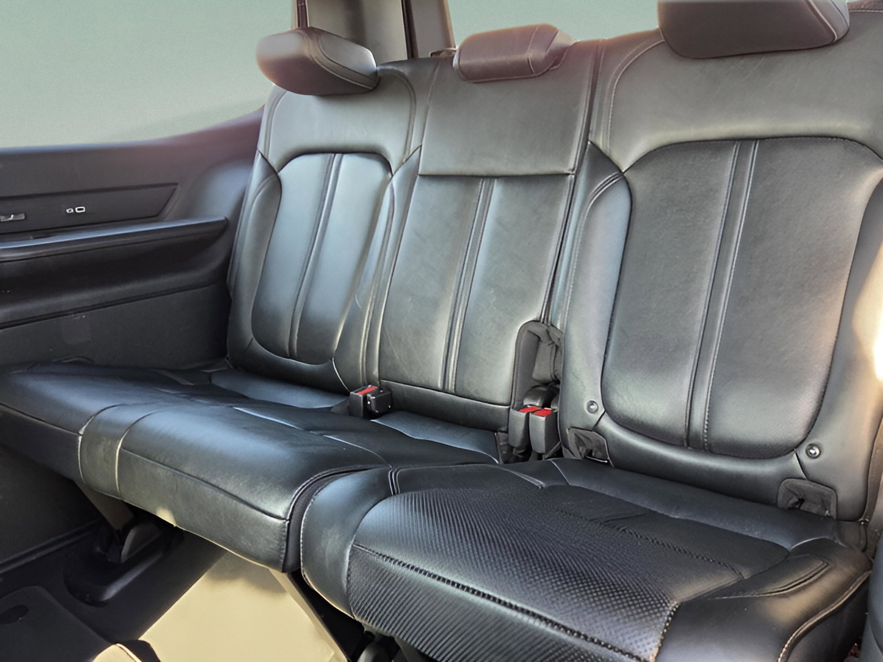 Used 2024 Jeep Wagoneer Series III image 9