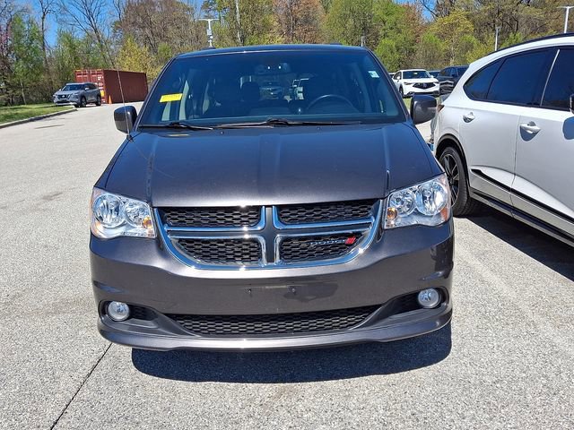Used 2019 Dodge Grand Caravan SXT image 2