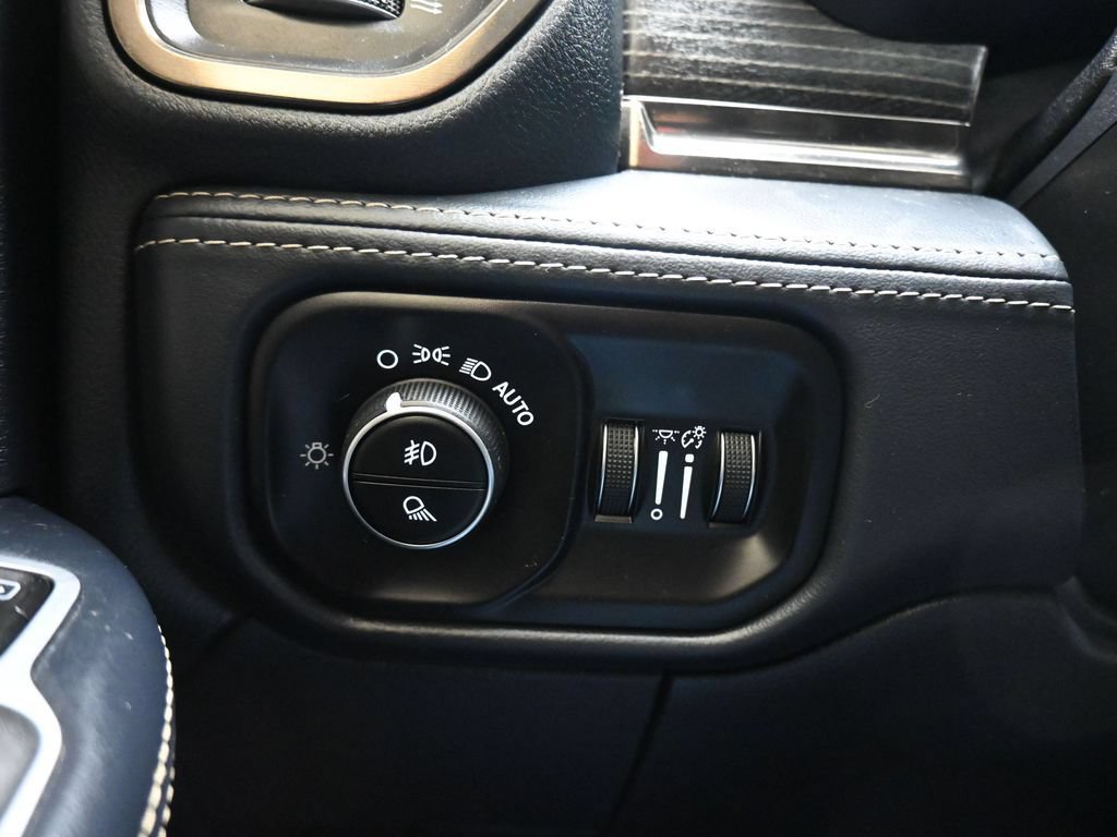 Used 2023 RAM 2500 Limited AWD/4WD image 33