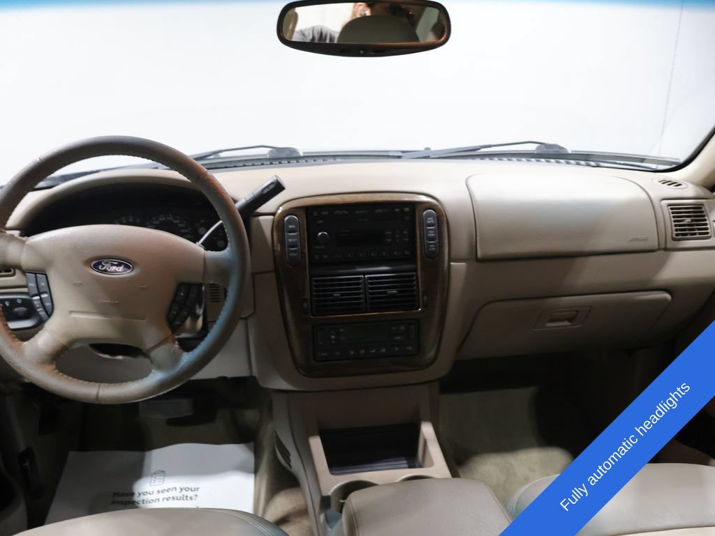 Used 2004 Ford Explorer Eddie Bauer AWD/4WD image 4