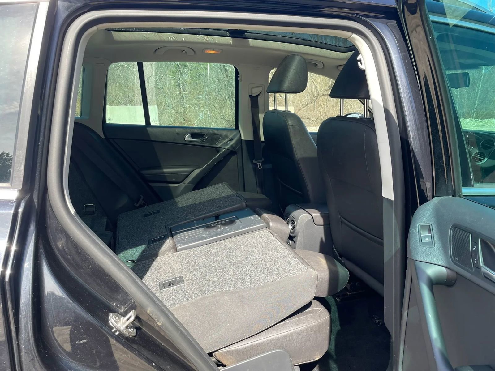 Used 2015 Volkswagen Tiguan SEL image 28