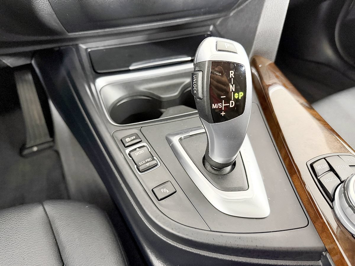 Used 2015 BMW 328i Sedan RWD image 60