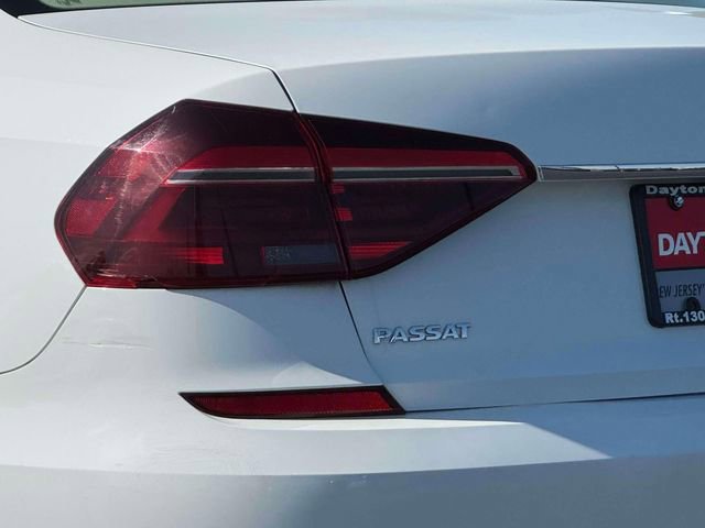 Used 2017 Volkswagen Passat 1.8T R-Line image 9