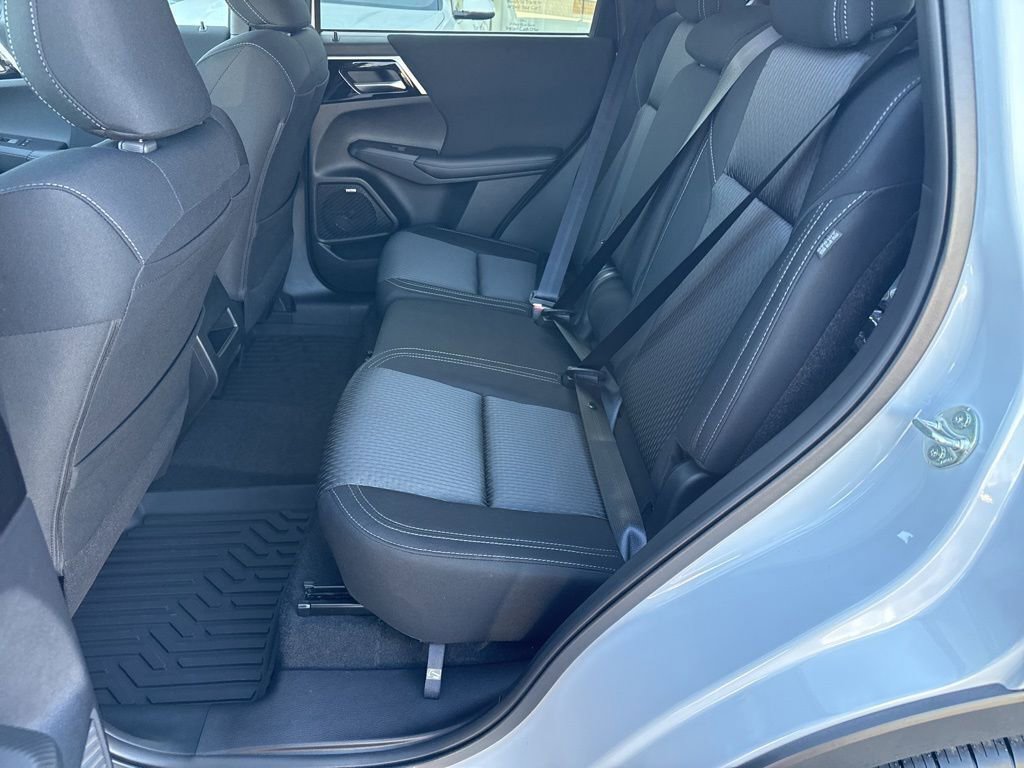 New 2026 Mitsubishi Outlander ES image 25