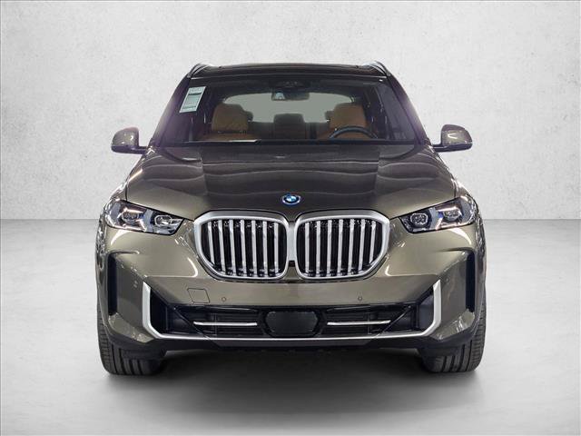 Used 2026 BMW X5 xDrive50e AWD/4WD image 2