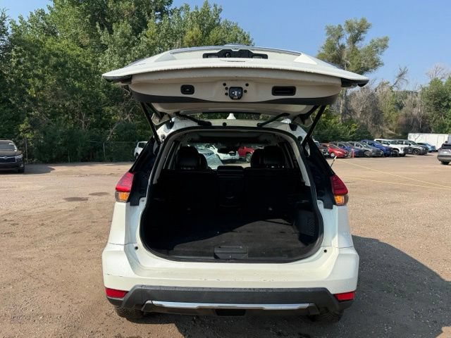 Used 2017 Nissan Rogue SL w/ SL Premium Package AWD/4WD image 16