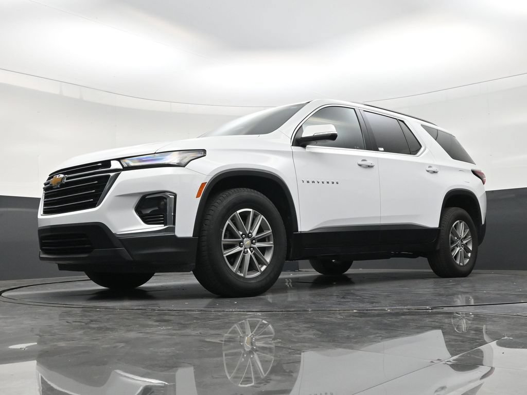 Used 2023 Chevrolet Traverse LT FWD image 17