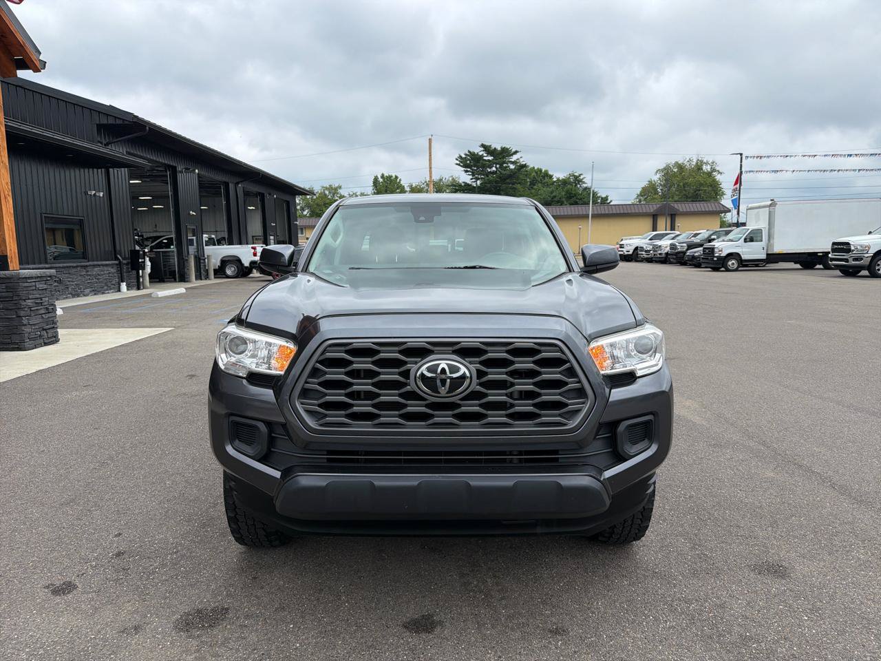 Used 2021 Toyota Tacoma SR AWD/4WD image 2