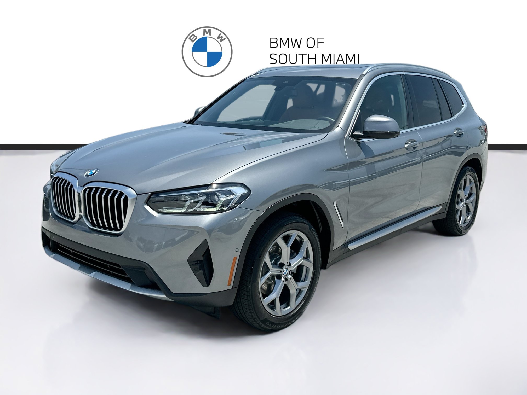 Used 2024 BMW X3 sDrive30i w/ Convenience Package RWD image 3