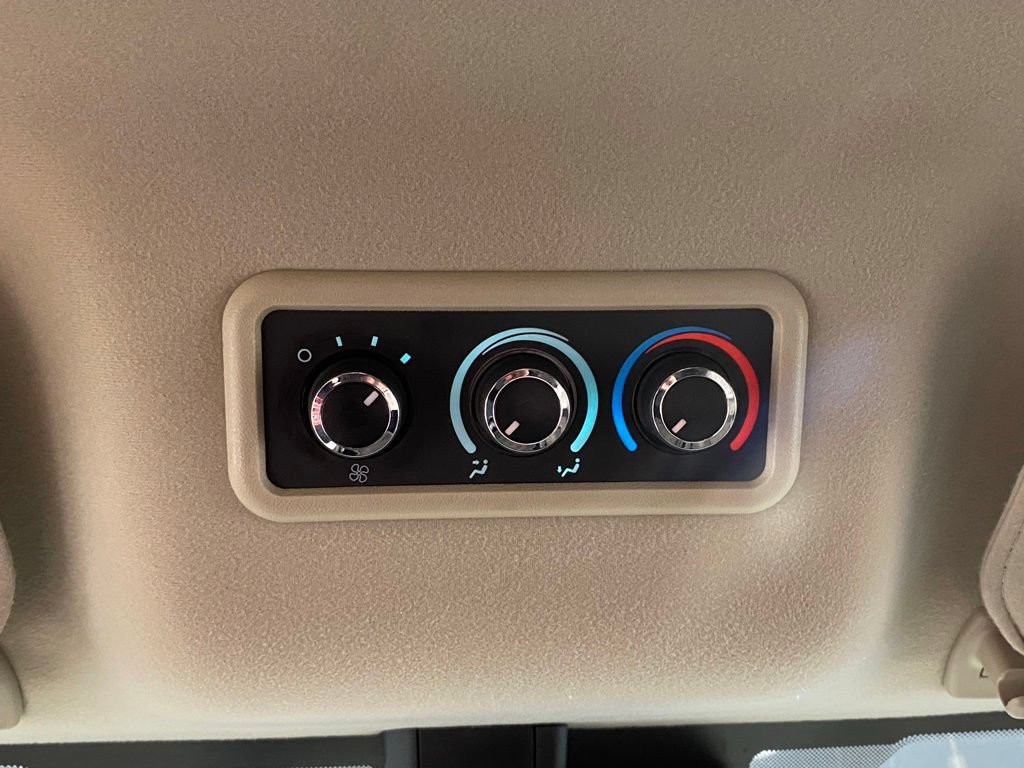 Used 2019 Chevrolet Express 3500 LT w/ LT Preferred Equipment Group RWD image 24