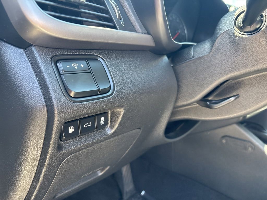 Used 2017 Kia Optima LX w/ Option Group 014 FWD image 15