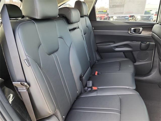New 2026 Kia Sorento S w/ S Panoramic Sunroof Package image 18