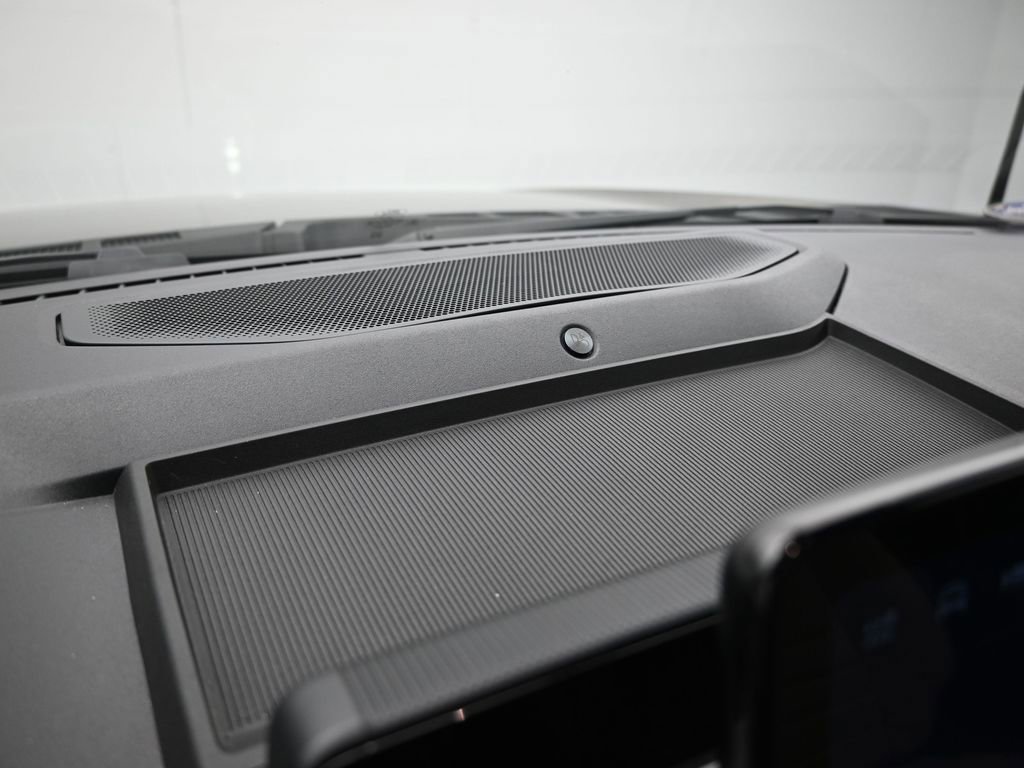 Certified 2022 Ford F150 Lightning Platinum image 19