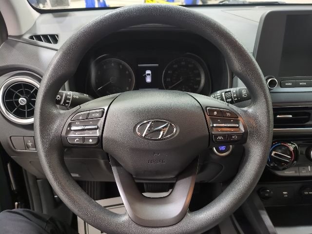 Used 2023 Hyundai Kona SEL image 5