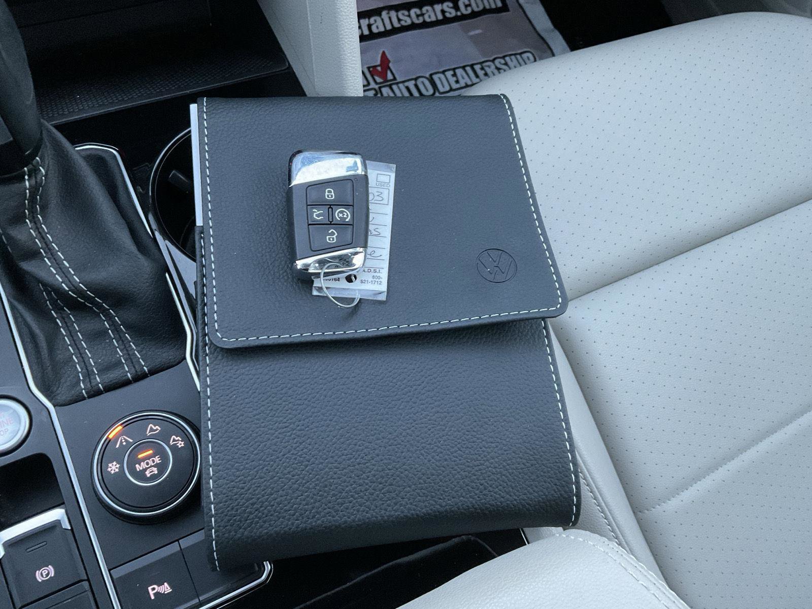 Used 2022 Volkswagen Atlas SEL image 31