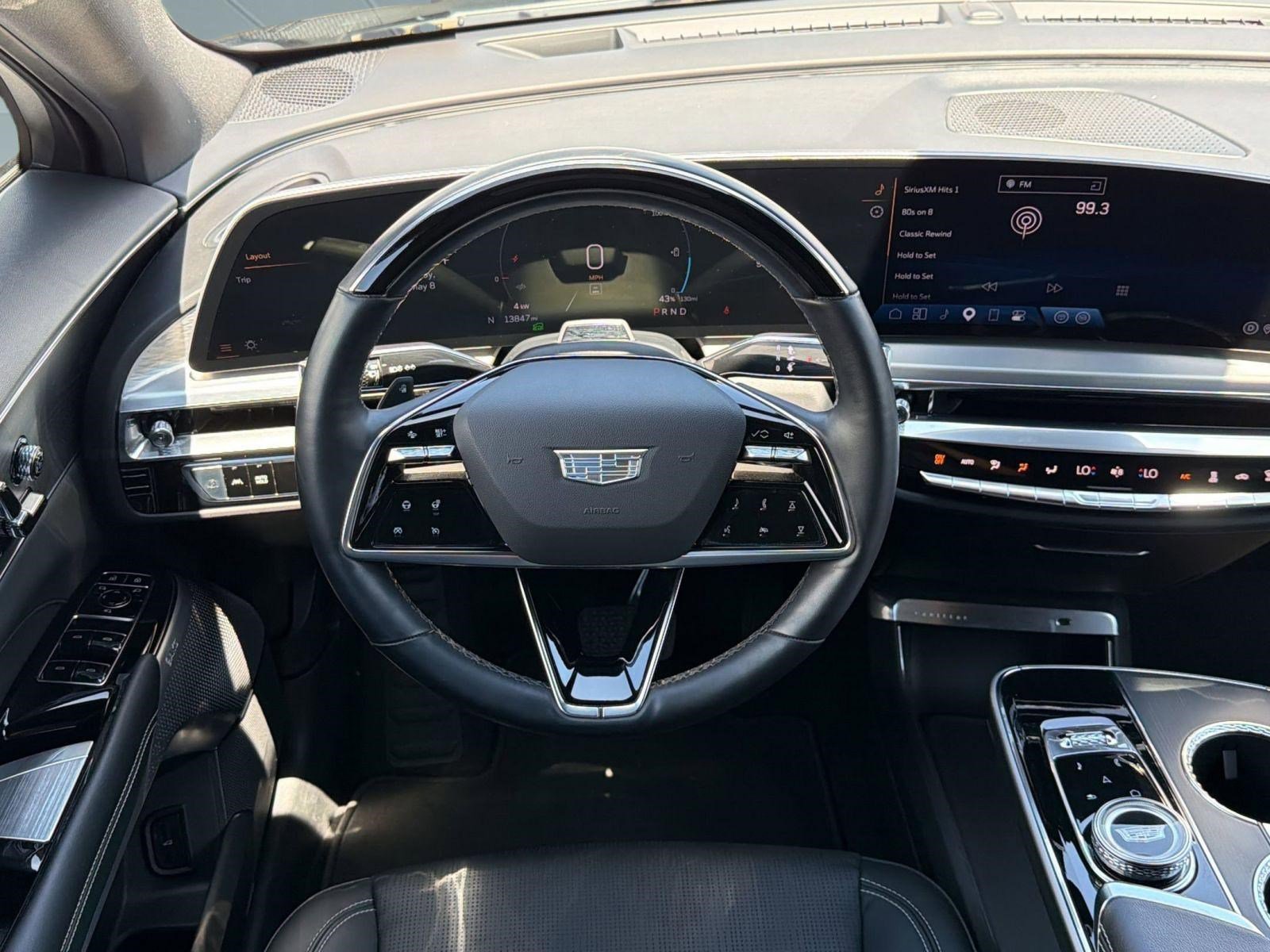 Certified 2024 Cadillac Lyriq Luxury AWD/4WD image 27