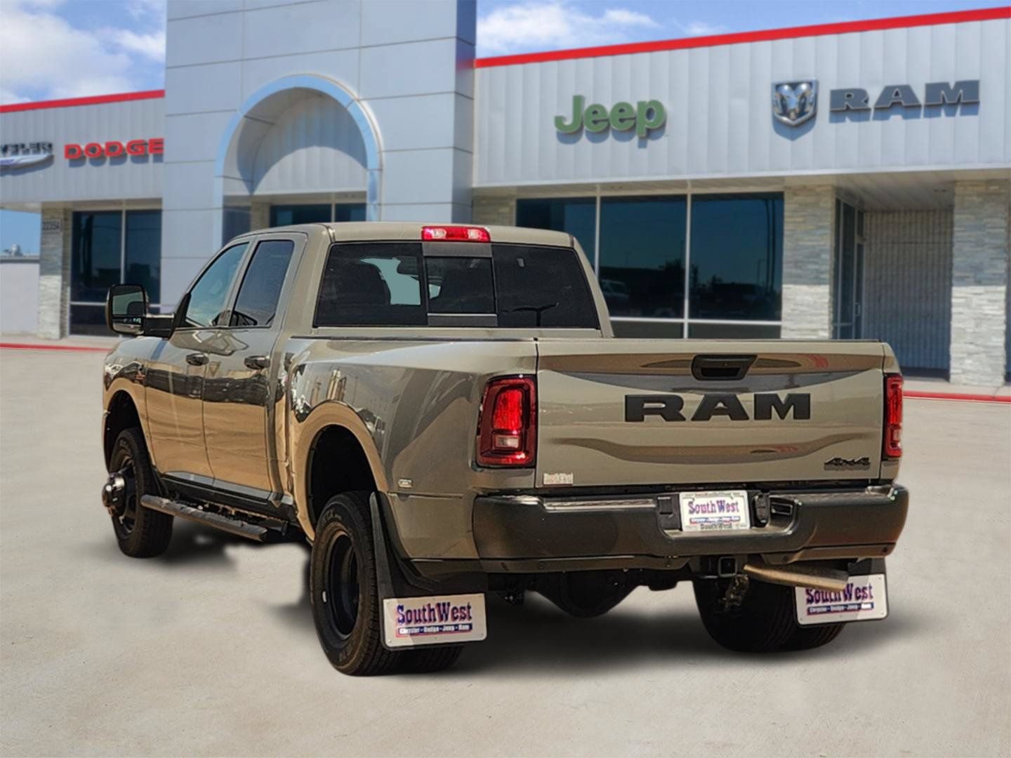 New 2026 RAM 3500 Tradesman AWD/4WD image 4