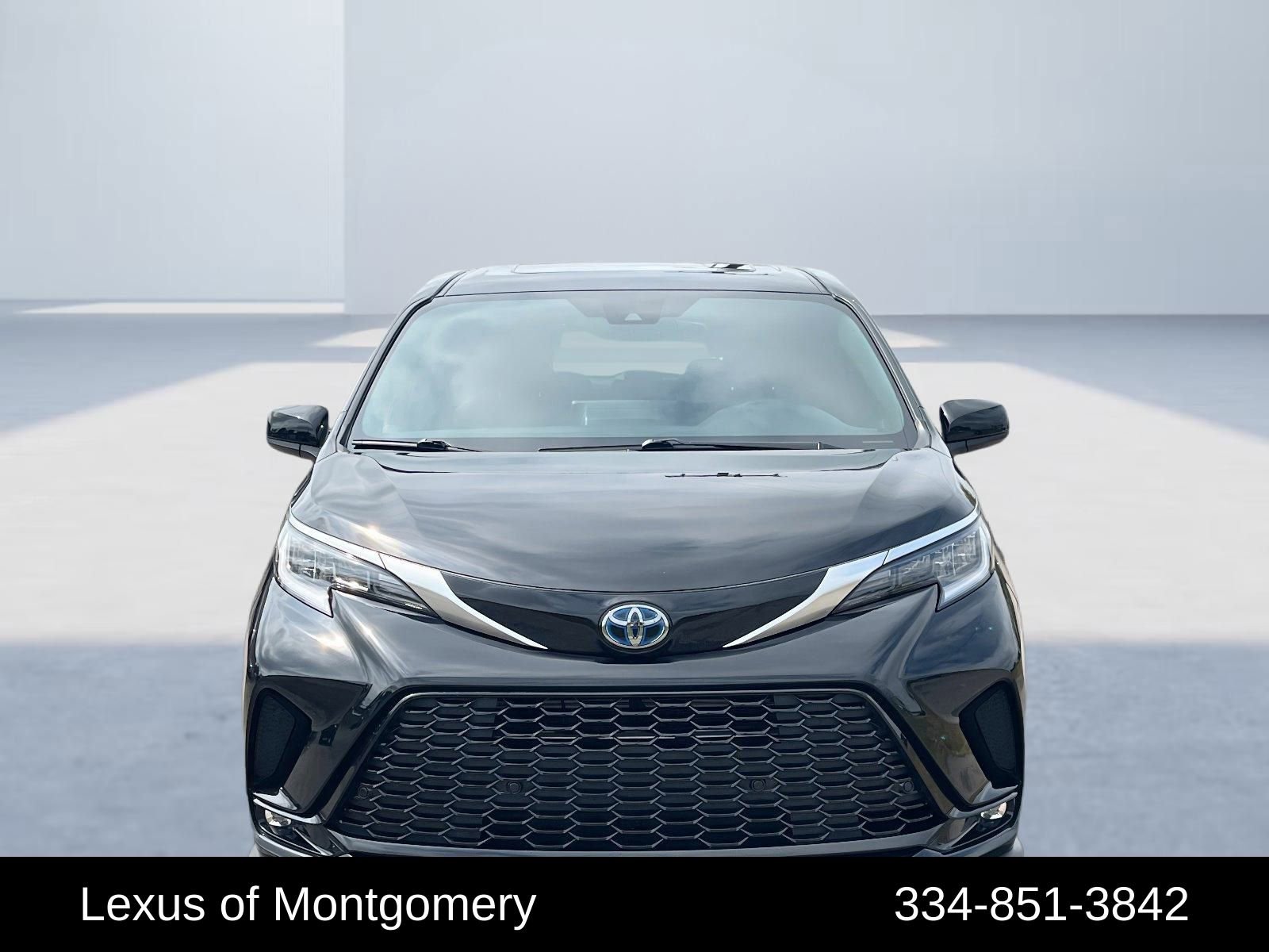 Used 2021 Toyota Sienna XSE image 7