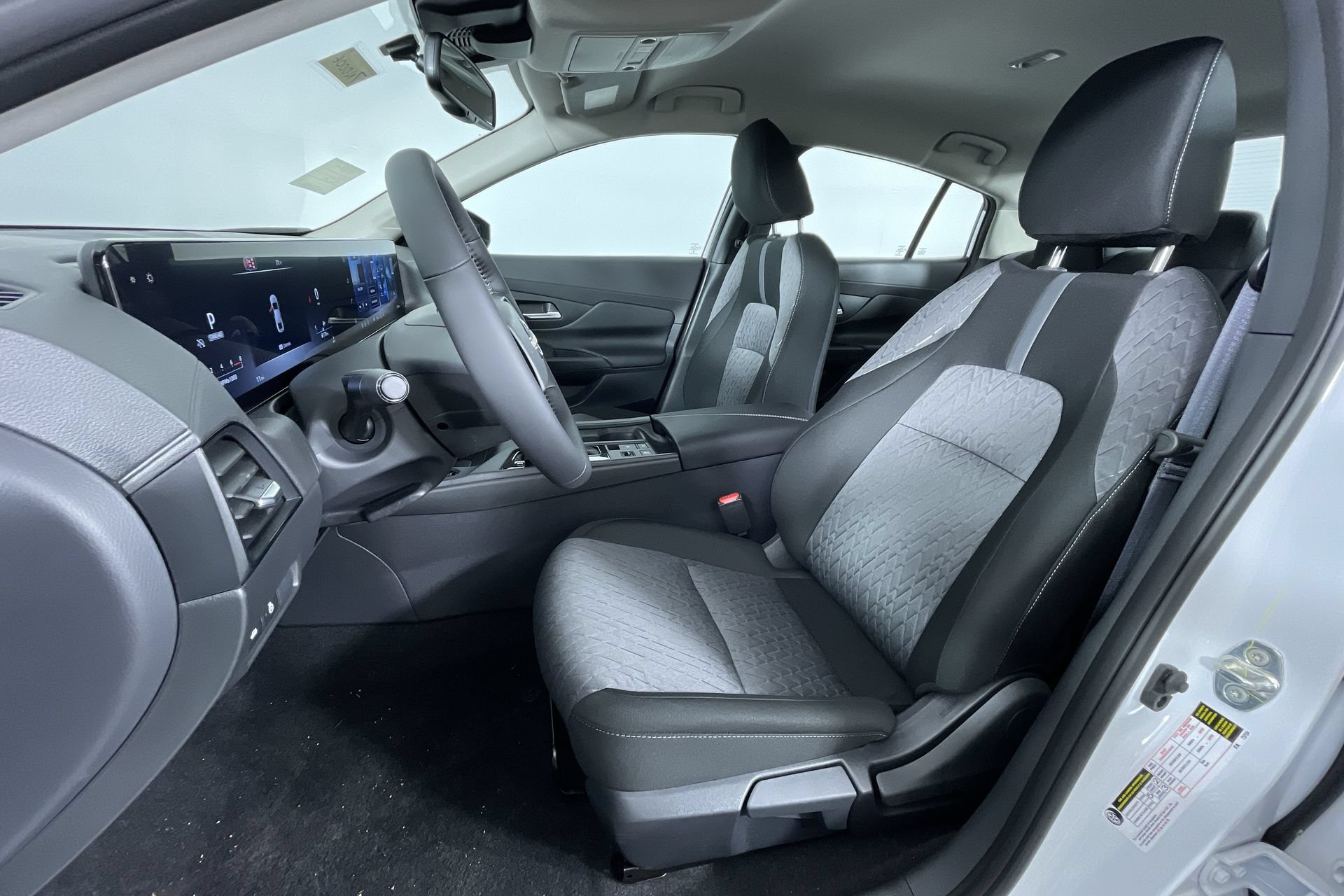 New 2027 Nissan Sentra SV w/ SV Convenience Package FWD image 15