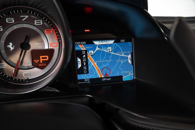 Used 2021 Ferrari 812 GTS RWD image 35