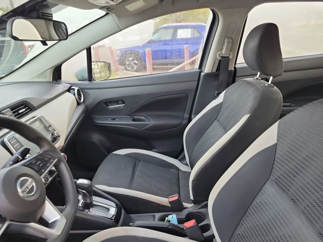 Used 2021 Nissan Versa SV image 13