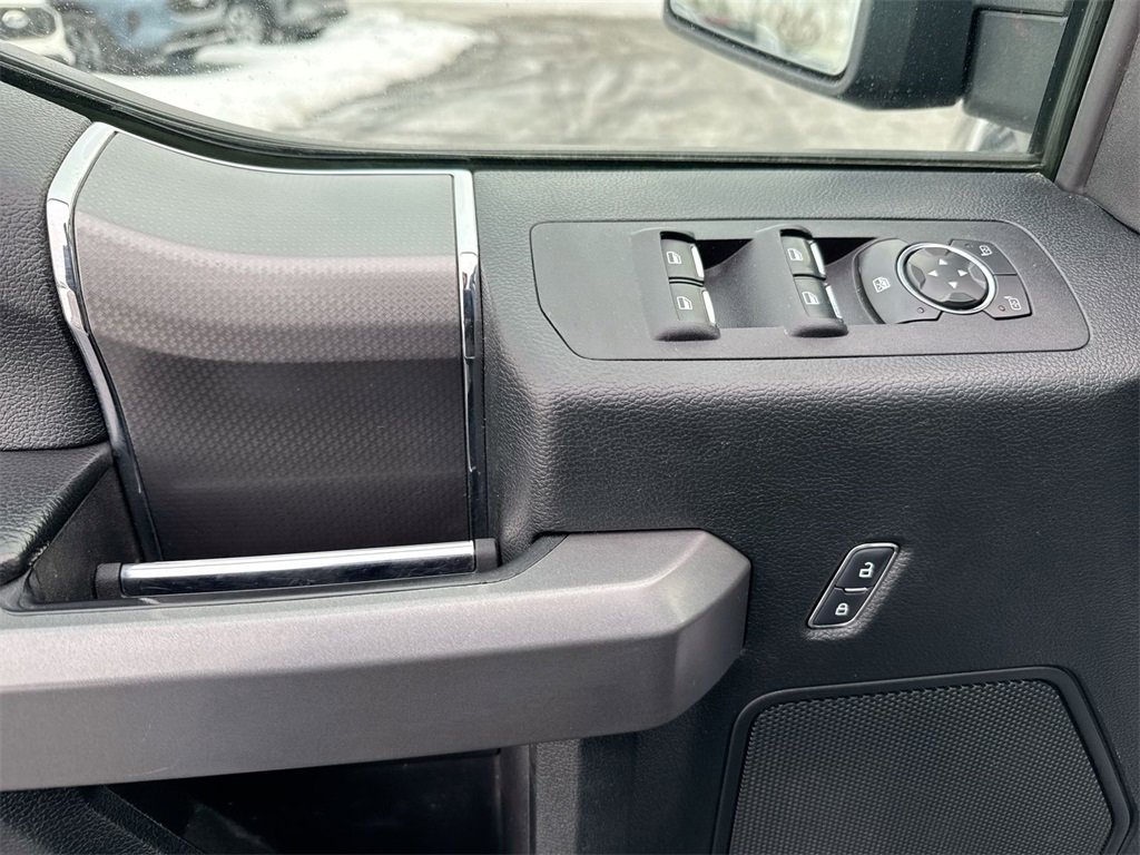 Used 2016 Ford F150 XLT w/ Equipment Group 302A Luxury image 22