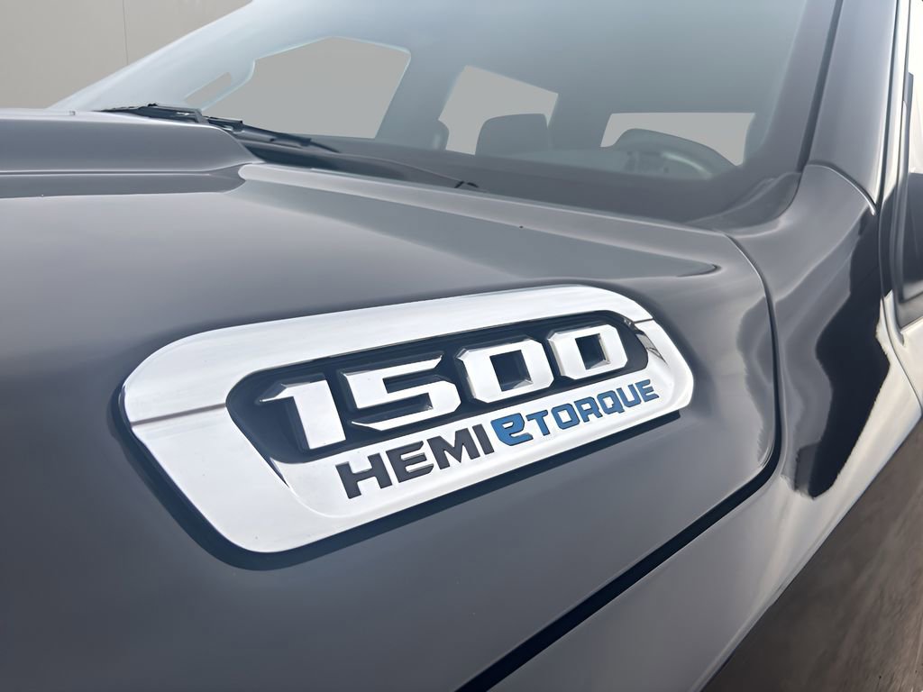Used 2024 RAM 1500 Laramie image 8