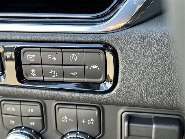 New 2026 GMC Yukon XL Denali w/ Denali Reserve Package image 14