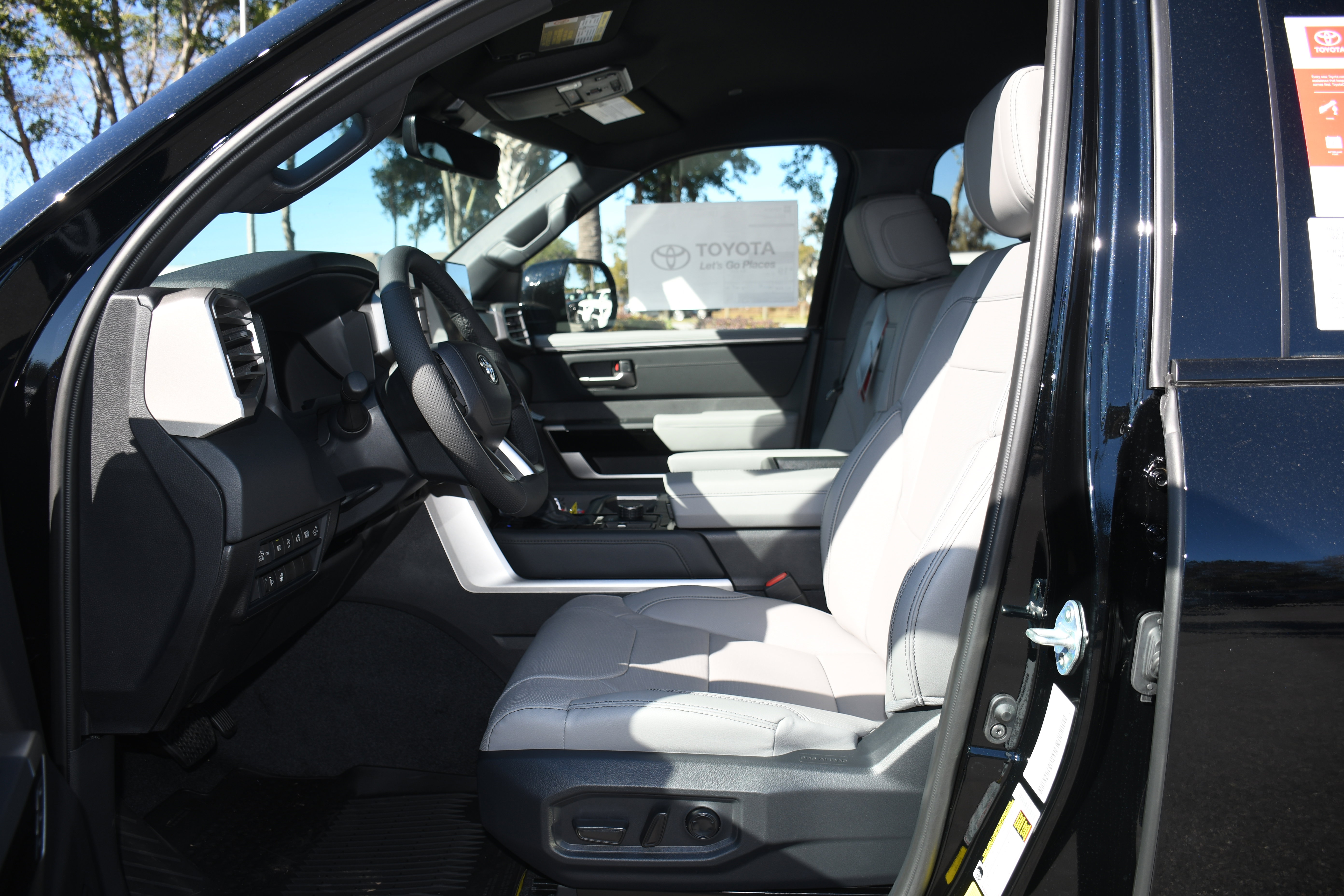 New 2026 Toyota Tundra Limited image 3