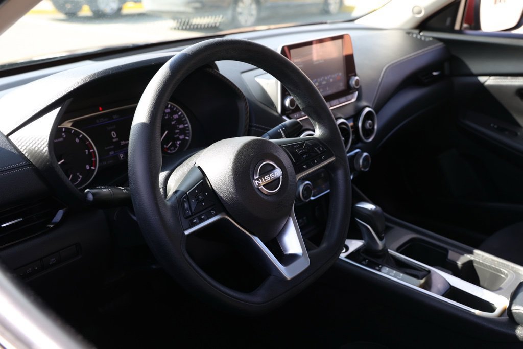 Used 2025 Nissan Sentra SV FWD image 15