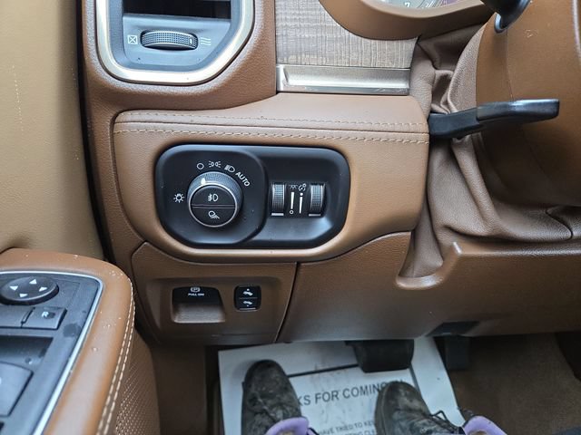 Used 2019 RAM 1500 Laramie Longhorn w/ Trailer Tow Group AWD/4WD image 25